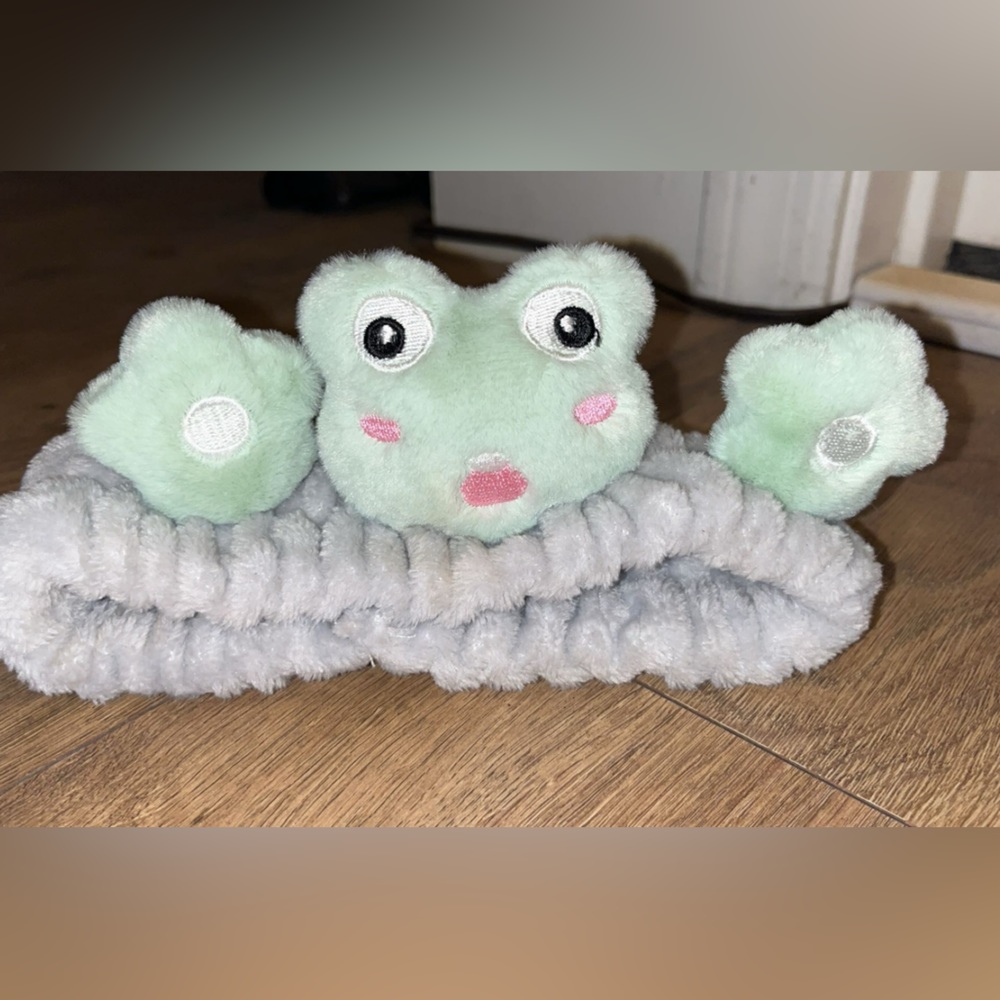Frog makeup head band